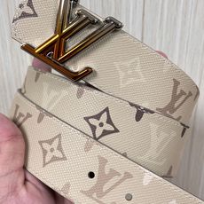 当季新款 LV Dimension Monogran SurPlus 双面腰带以大胆笔触诠释日常中性风尚 当季新款 LV Dimension Monogran SurPlus 双面腰带以大胆笔触诠释日常中性风尚