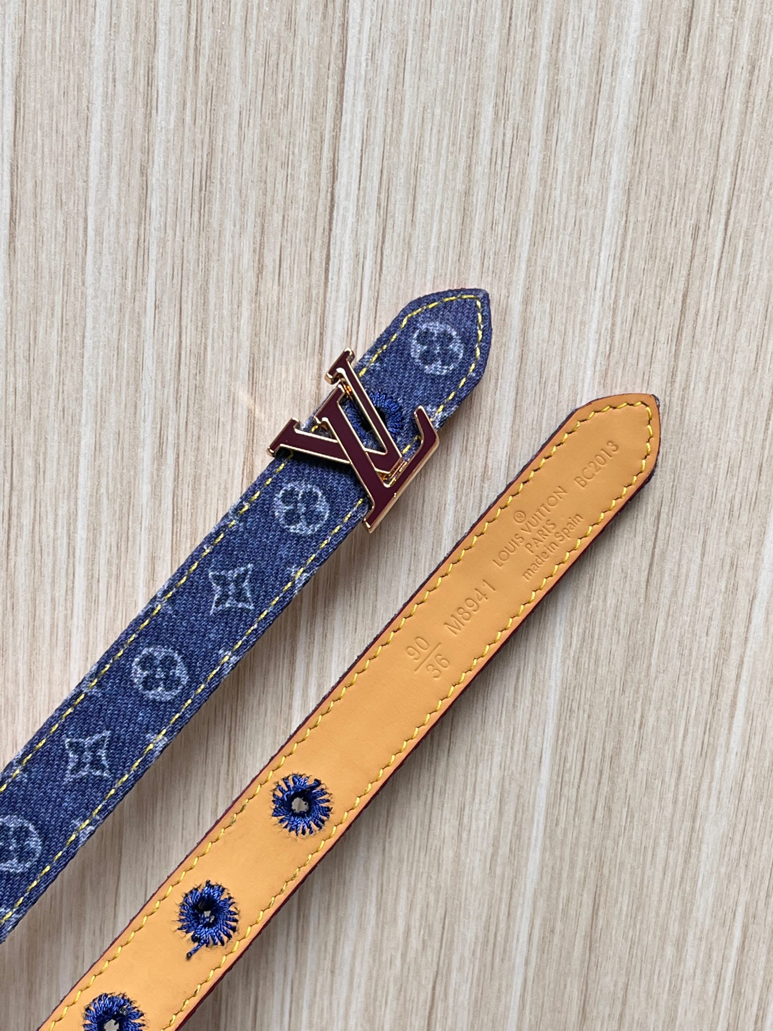 当季新款，- 牛仔篮Monogram 帆布材质，搭配复古做旧的老花印花另一面树高进口牛皮- 更适配日常穿