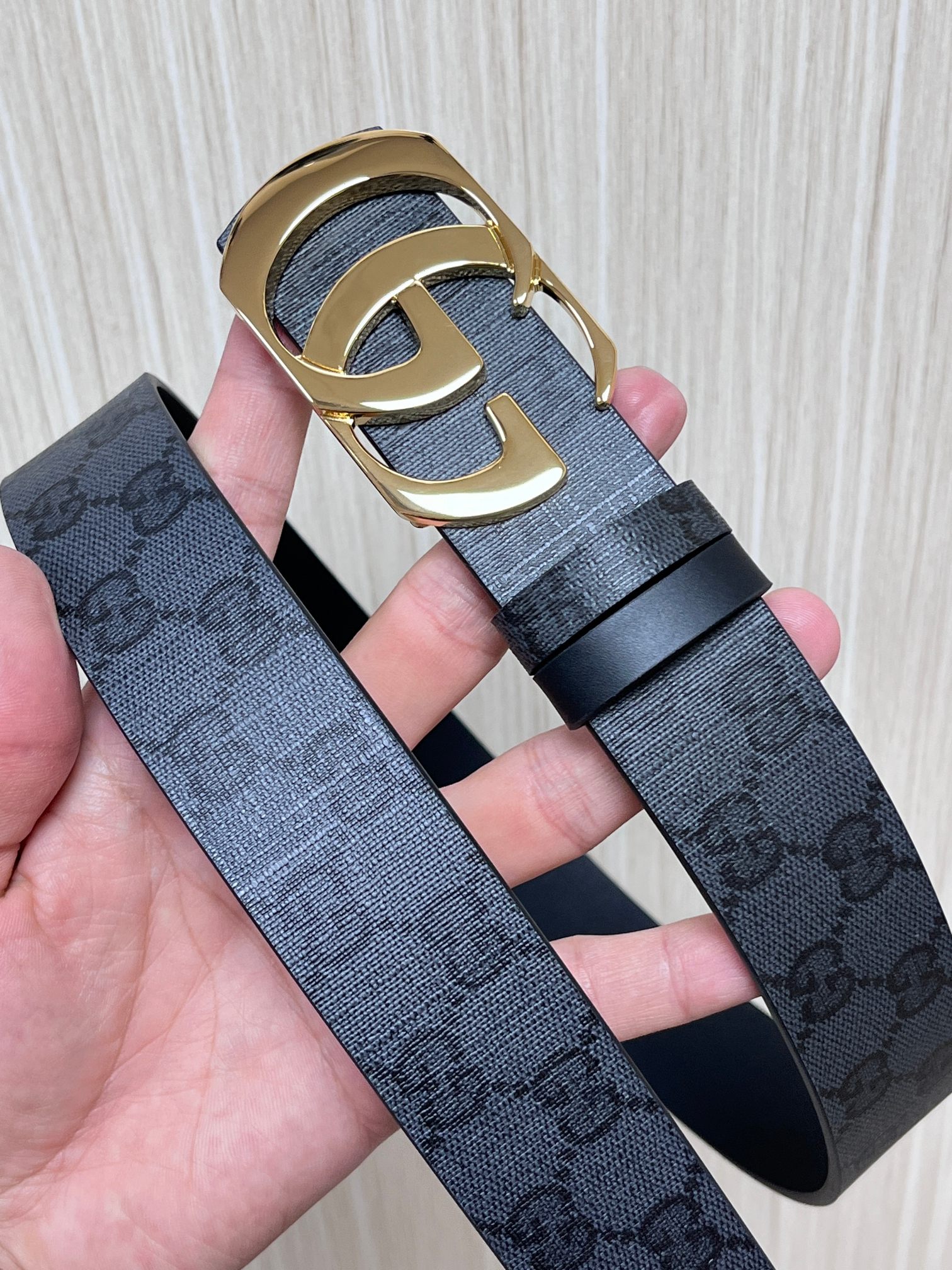 当季新款，黑灰帆布，进口小牛皮皮，做过精细，，3.5灰防