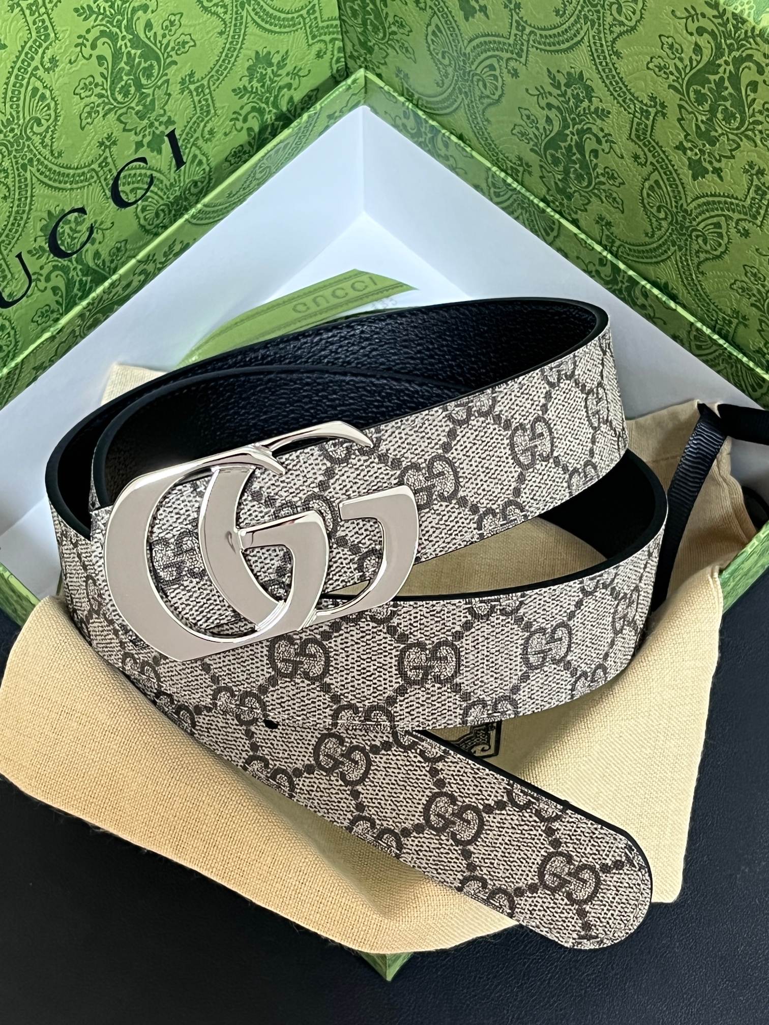 当季新款，杏字帆布，进口小牛皮，做过精细，，3.5杏布