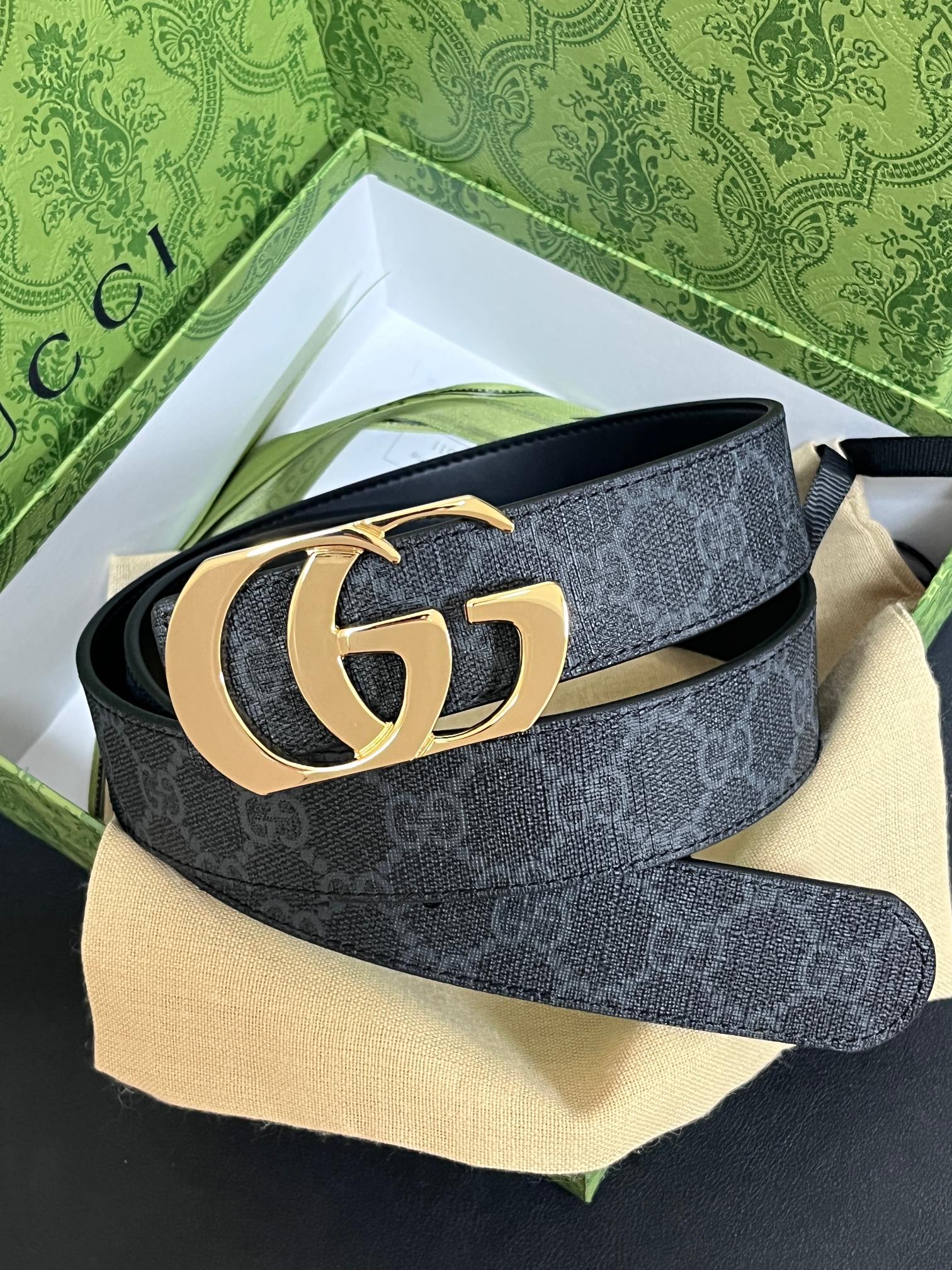 当季新款，杏字帆布，进口硅胶皮，做过精细，，3.5黒防布