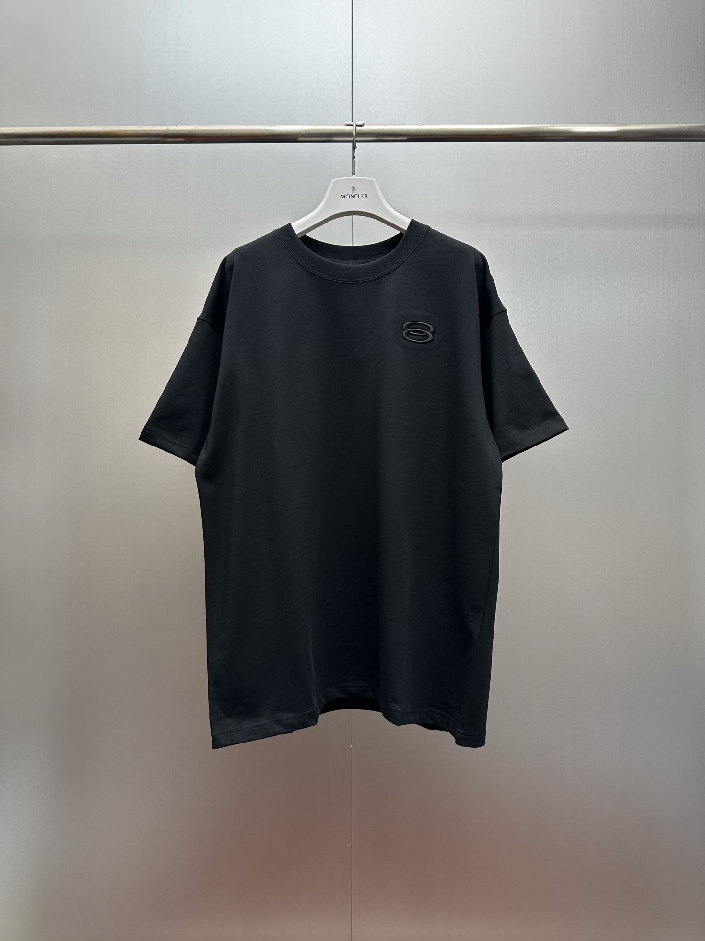 P95 Camiseta negra Balenciaga con estampado en relieve, tejido pesado de 320 gramos, nueva camiseta negra de manga cort…