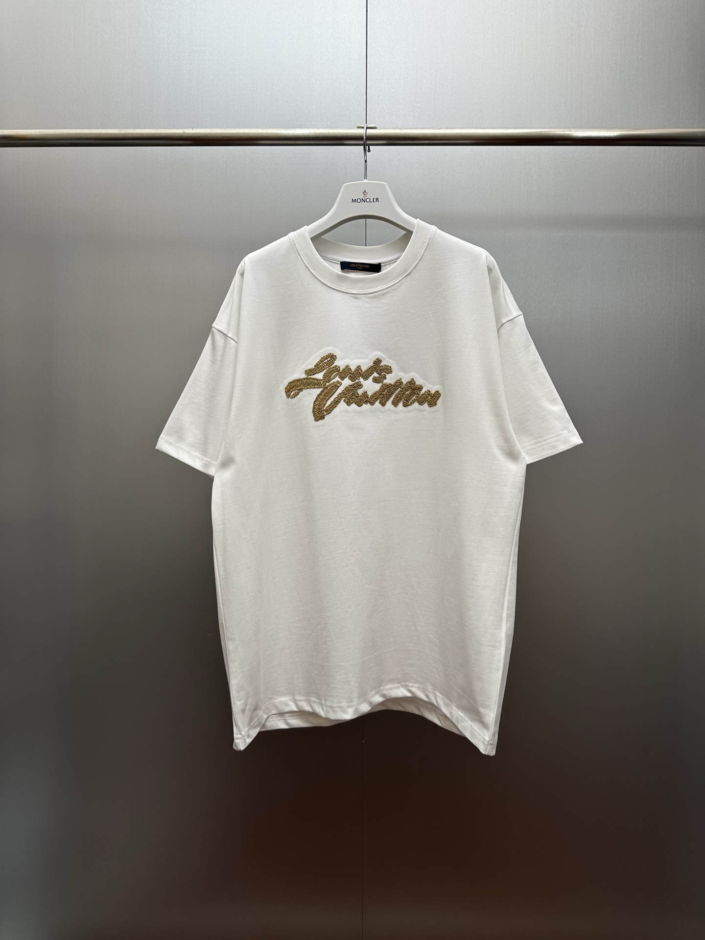 P95 LV cuerda de cáñamo letras bordadas puro algodón blanco T Tejido pesado de 320 g, ¡esta camiseta blanca de manga co…