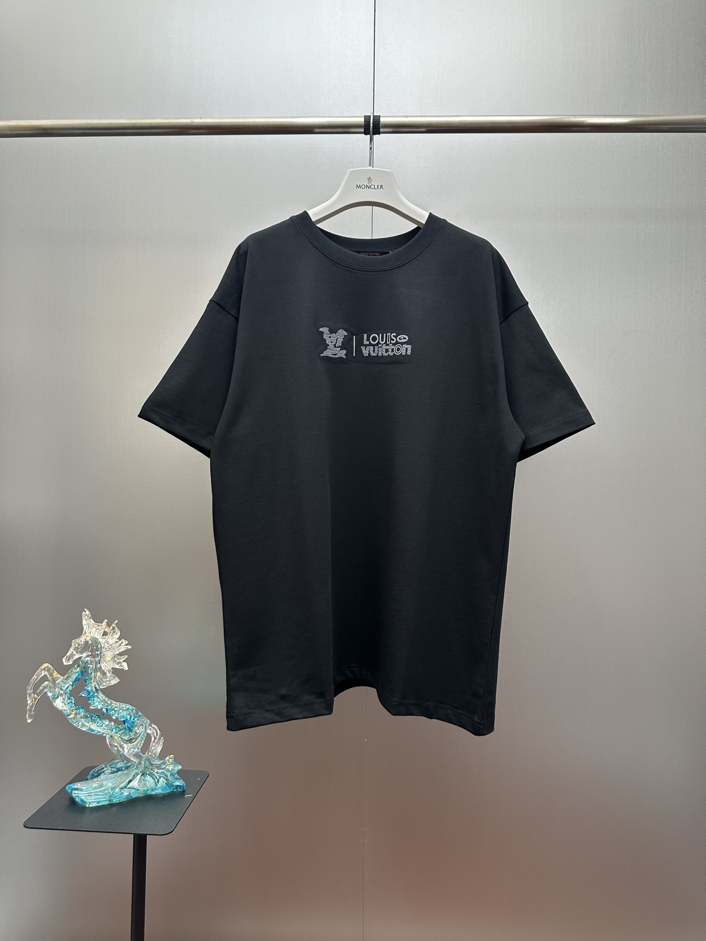 P95 Lv/Camiseta de manga corta con etiqueta grande para presbicia con parte inferior negra Tejido de algodón puro pesad…