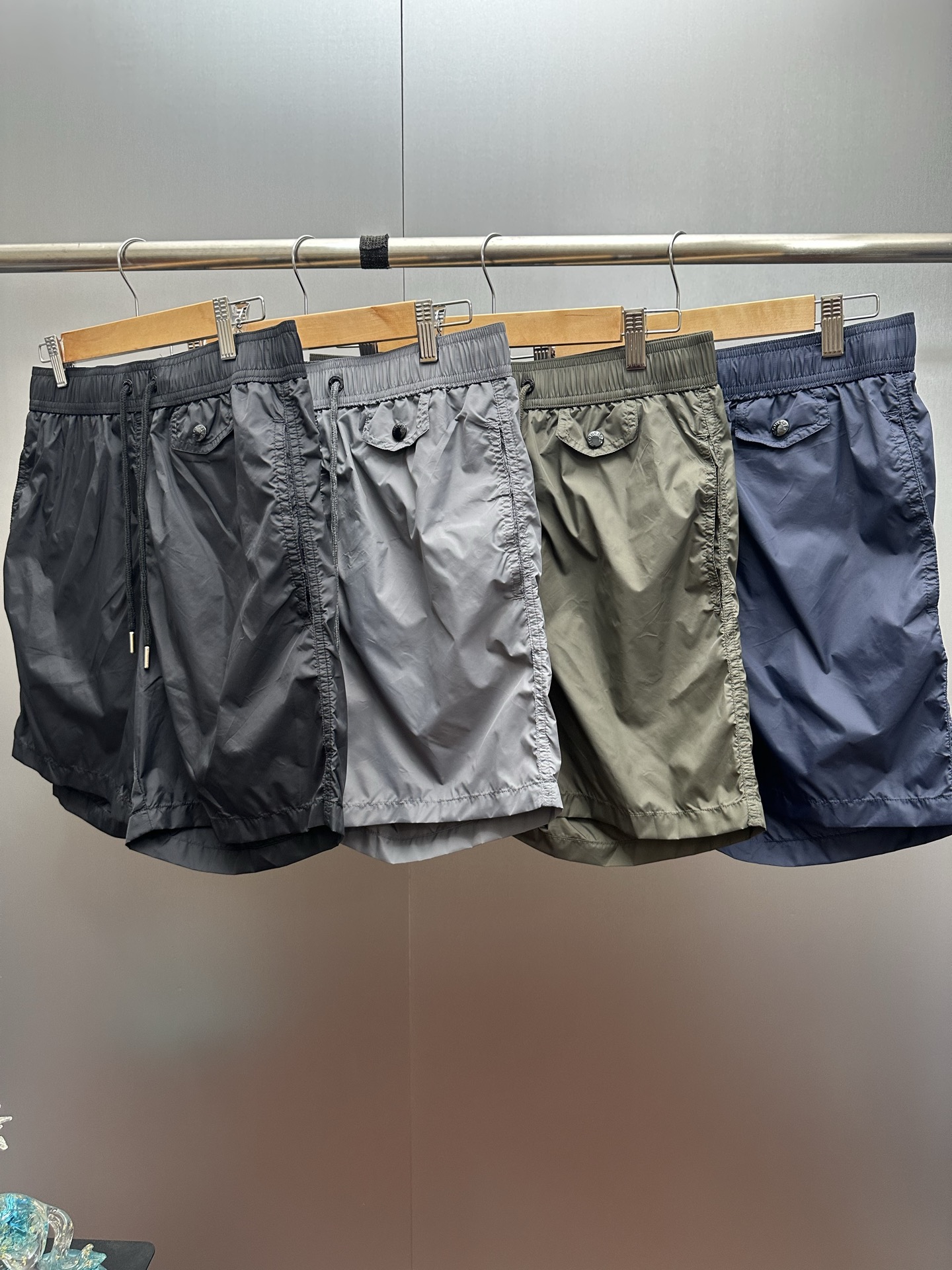 Color 4