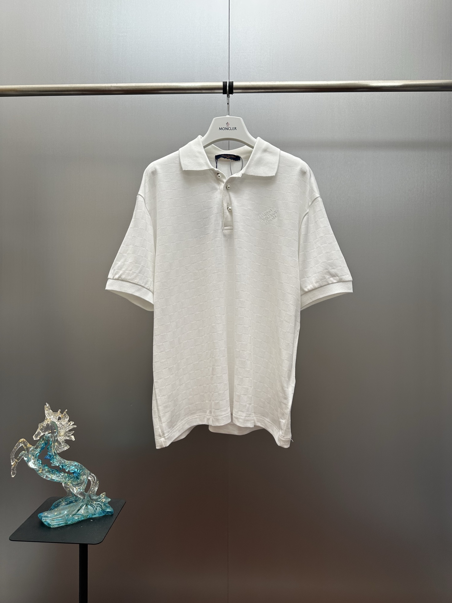 P120 LOUIS VUITTON 25SS polo de algodón con bordado y jacquard a cuadros. Comprado original por 6850 para desarrollo, t…