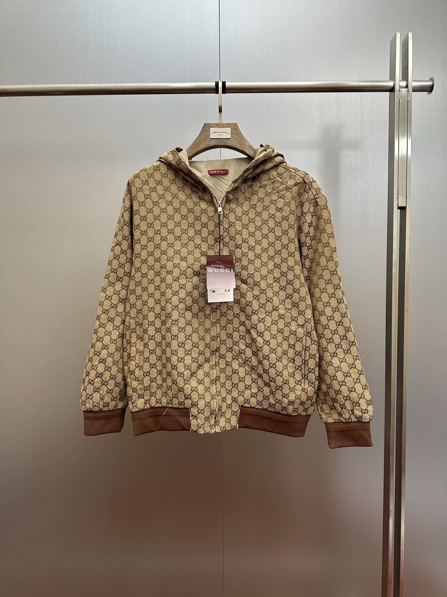 🔥P270@Gucci Gucci, sitio web oficial, colección 26ss primavera/verano, chaqueta de vuelo de lona con capucha…