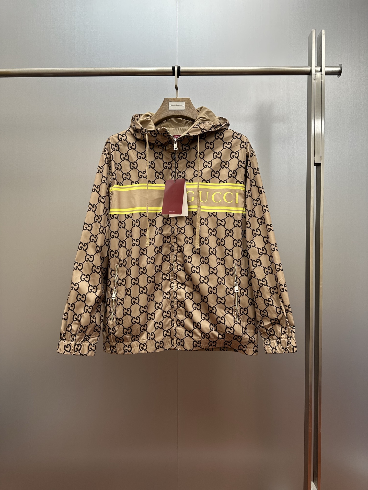 🔥P270@GG Chaqueta cortavientos con capucha y estampado completo. Réplica 1:1 de la misma fuente que la tienda oficial.…