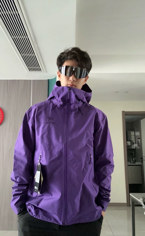 Arc'teryx Beta LT Jacket - Men's Lightweight Waterproof Gore-Tex Shell 1 Arc’teryx Beta LT Jacket – Men’s Lightweight Waterproof Gore-Tex Shell