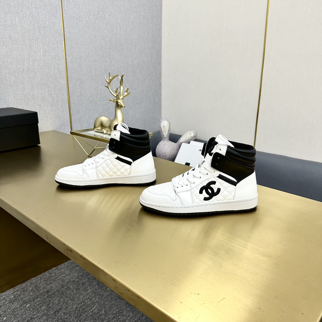 香奈儿AJコラボ 高帮休闲鞋 ヘッドレザー