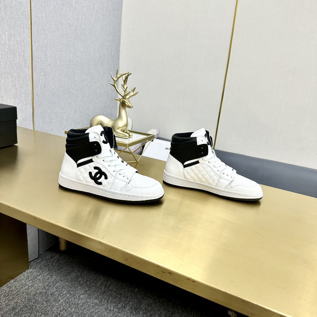 香奈儿AJコラボ 高帮休闲鞋 ヘッドレザー