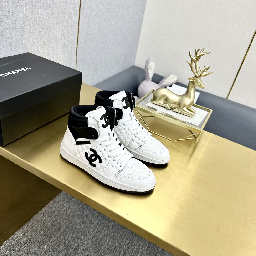 香奈儿AJコラボ 高帮休闲鞋 ヘッドレザー