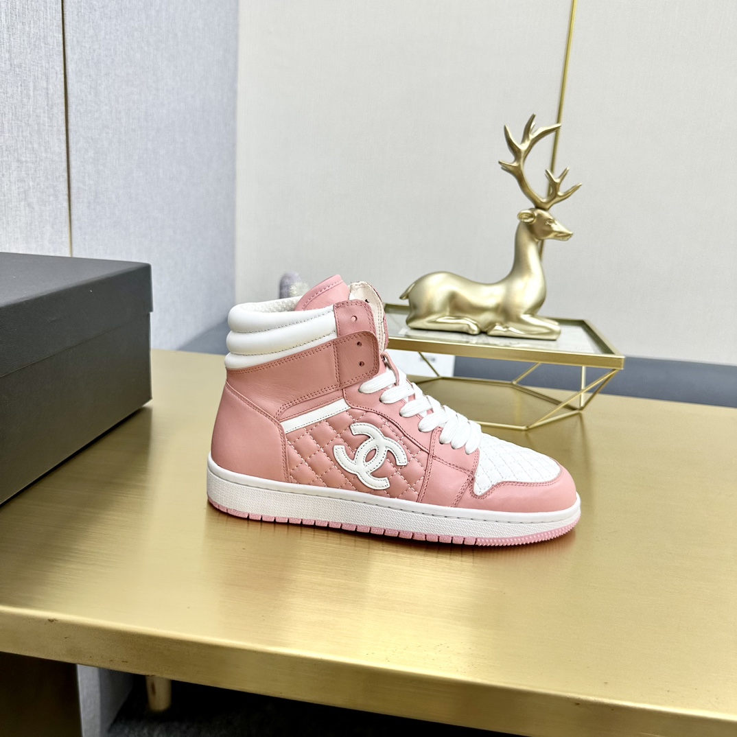 香奈儿AJコラボ 高級レザー高トップスニーカー