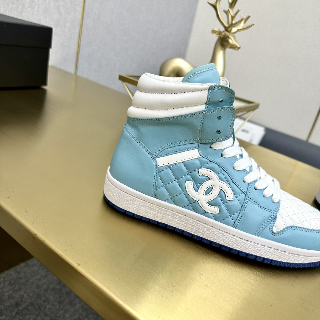 香奈儿AJコラボ 高版本頭層牛皮ハイカットスニーカー