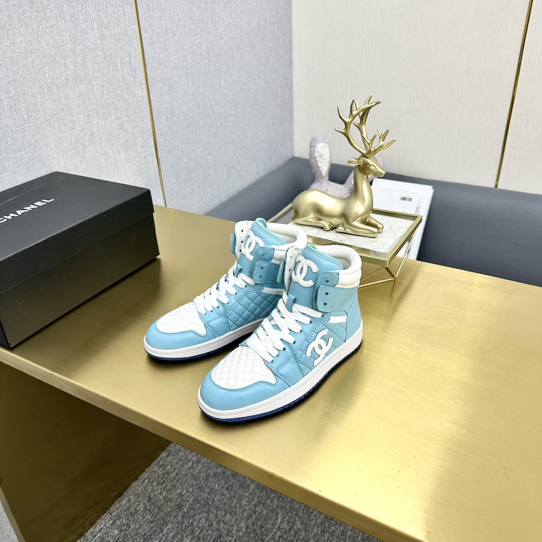 香奈儿AJコラボ 高版本頭層牛皮ハイカットスニーカー