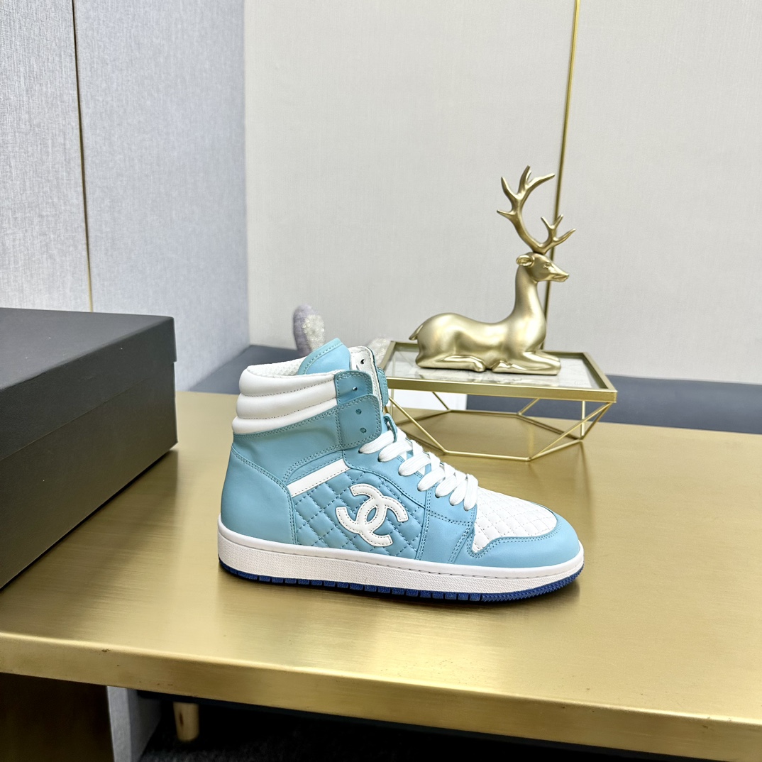 香奈儿AJコラボ 高版本頭層牛皮ハイカットスニーカー