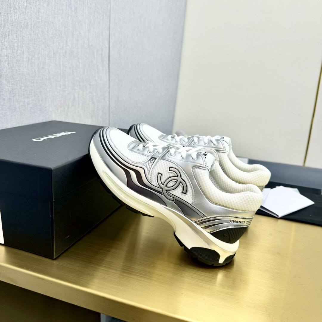 Chanel香奈儿小香金属休闲运动鞋 - 原单品质でスタイリッシュなデザイン