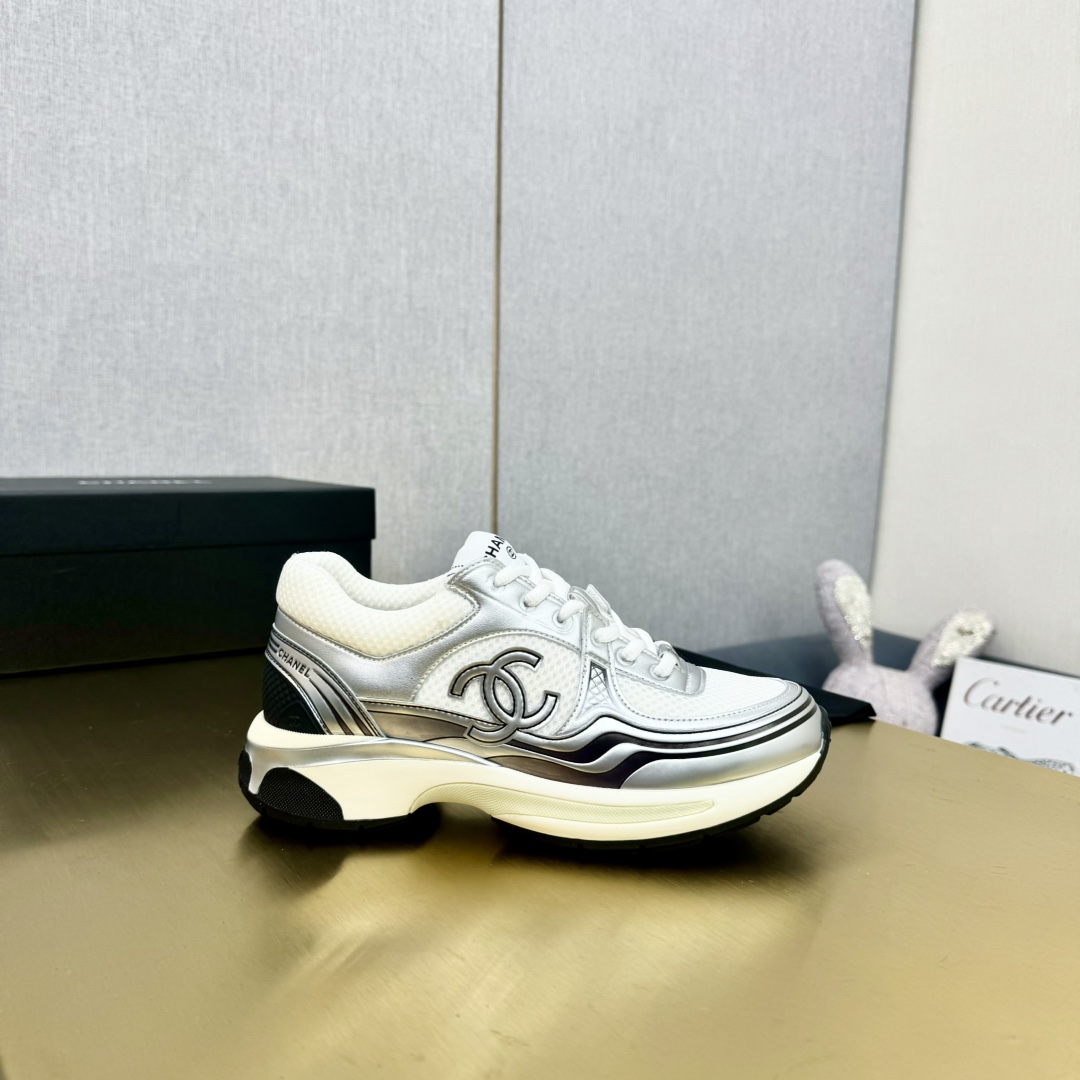Chanel香奈儿小香金属休闲运动鞋 - 原单品质でスタイリッシュなデザイン