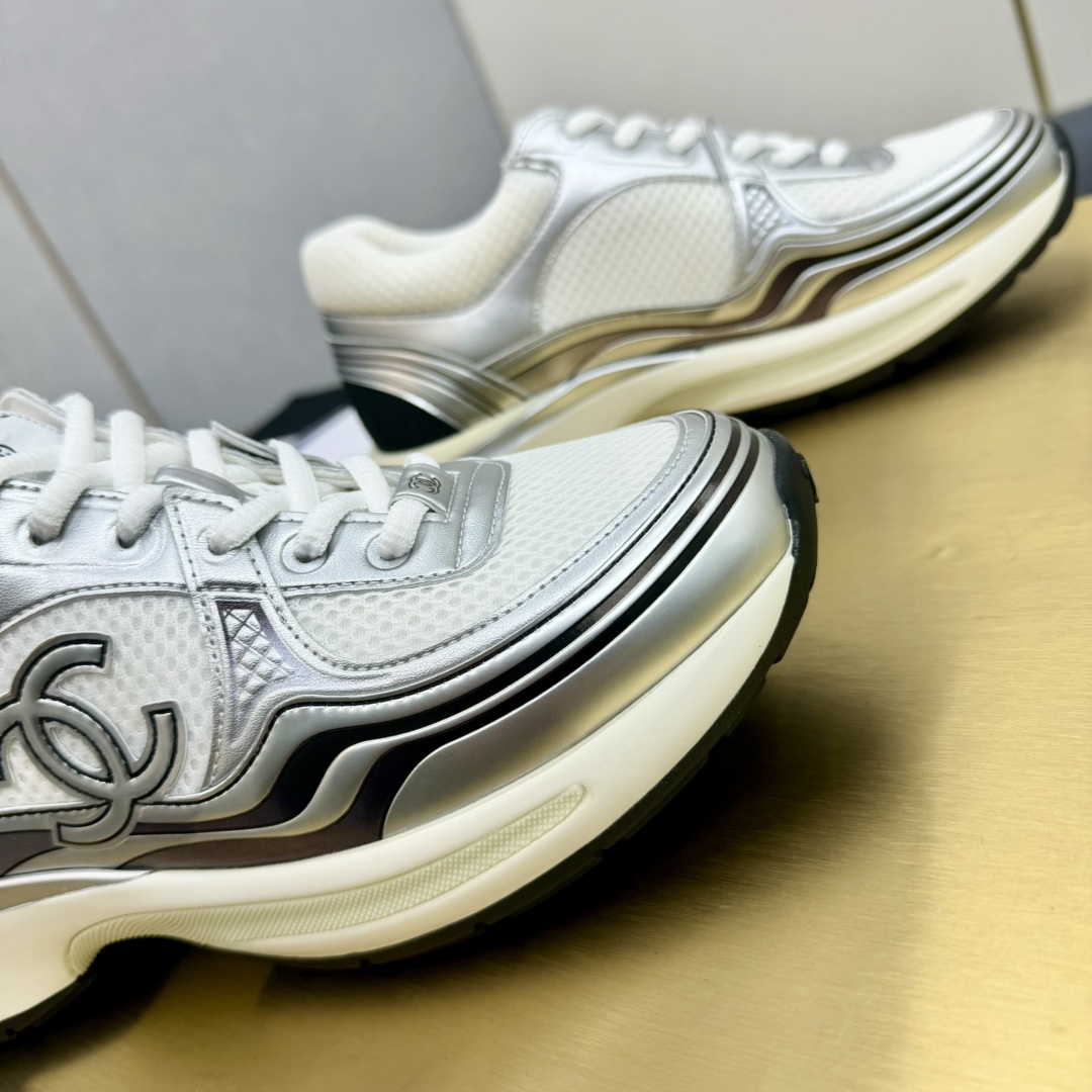 Chanel香奈儿小香金属休闲运动鞋 - 原单品质でスタイリッシュなデザイン