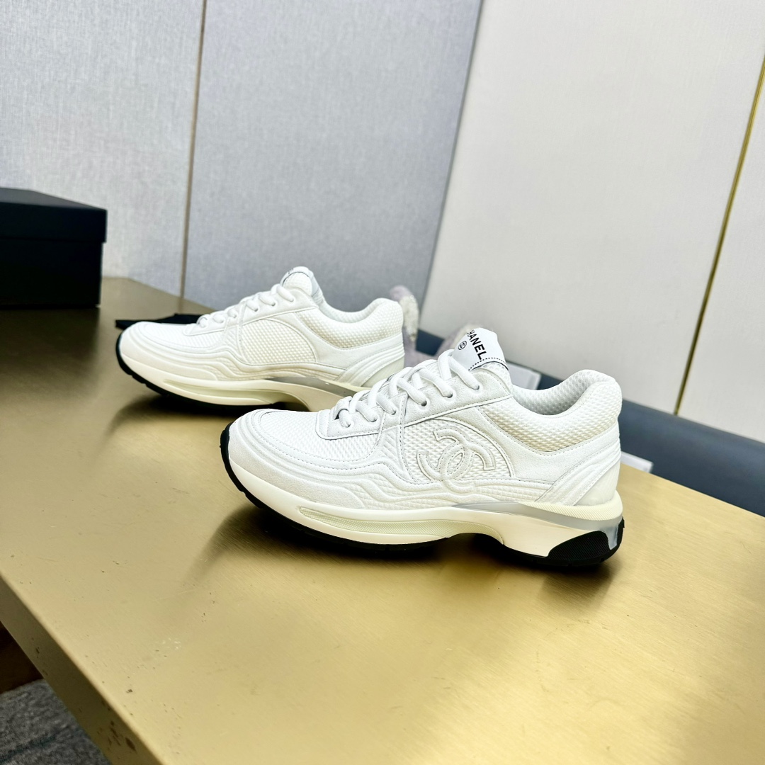 Chanel香奈儿 24C 早春シリーズ 小香 金属 休闲运动鞋