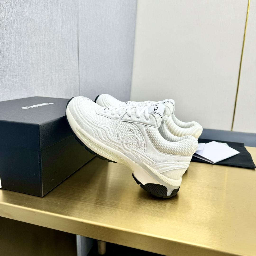 Chanel香奈儿 24C 早春シリーズ 小香 金属 休闲运动鞋