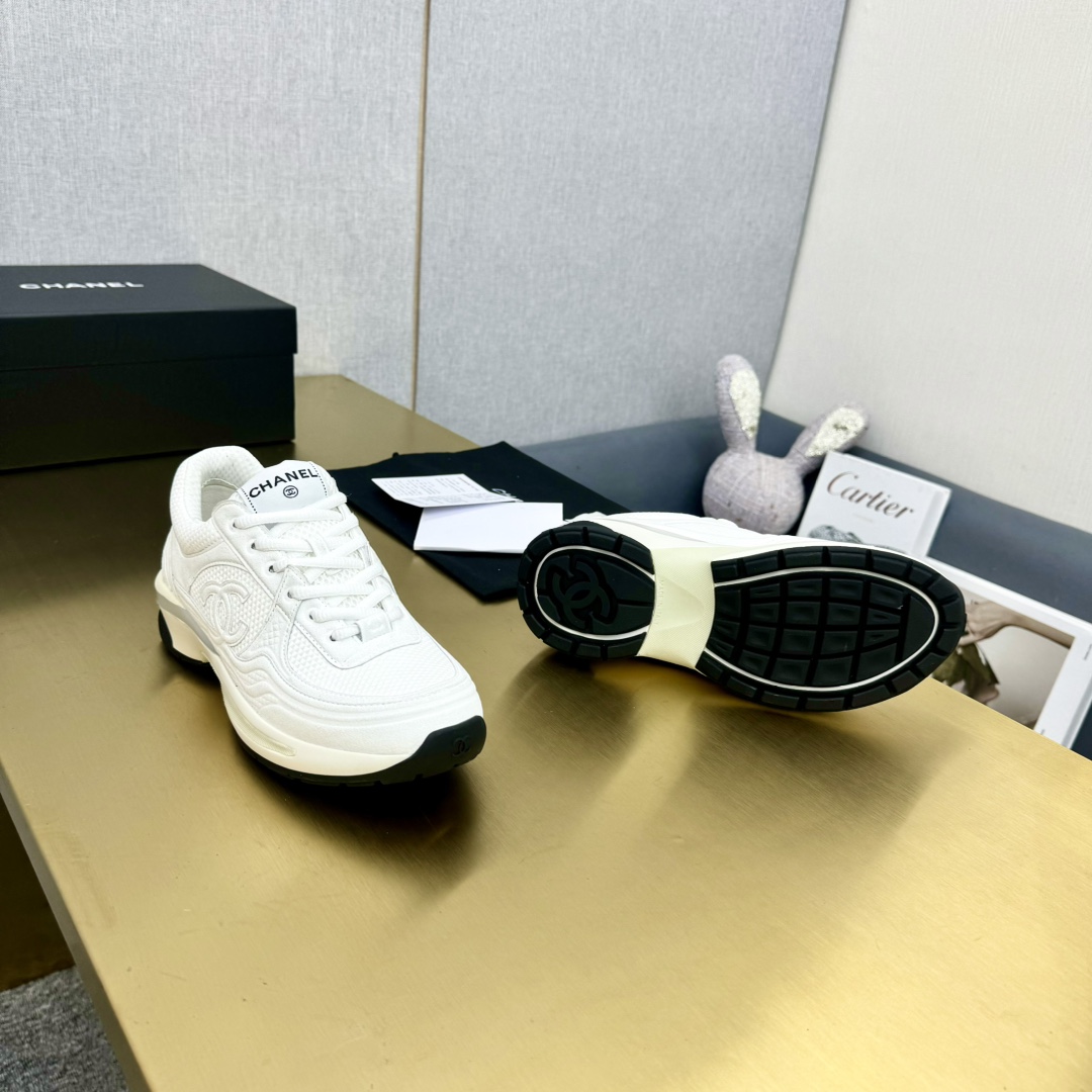 Chanel香奈儿 24C 早春シリーズ 小香 金属 休闲运动鞋