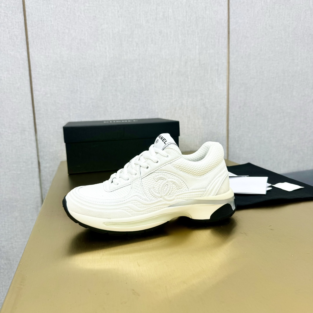 Chanel香奈儿 24C 早春シリーズ 小香 金属 休闲运动鞋