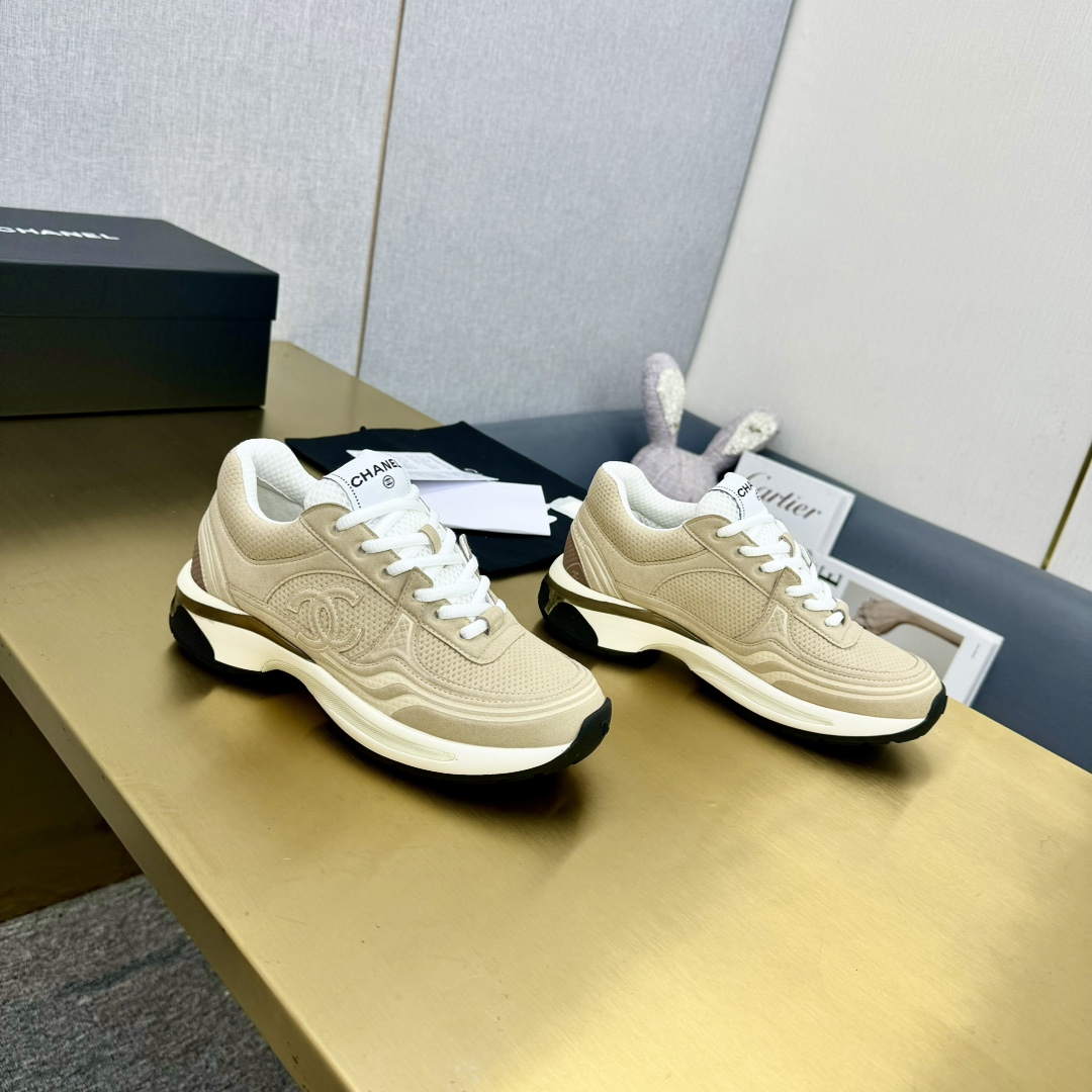 Chanel香奈儿金属休闲运动鞋 - 原单品质・多様なスタイルに対応