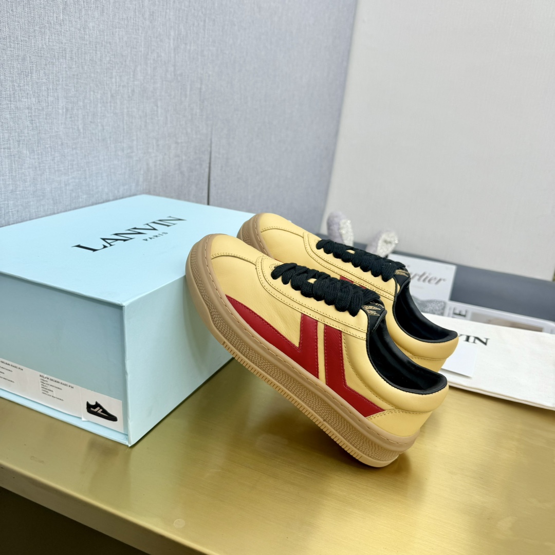 Colorful Hairs Van at Plant Priced at $650 with LANVIN LAB x FUTURE Same-sex Cash Leisure Shoes. - 图片 4