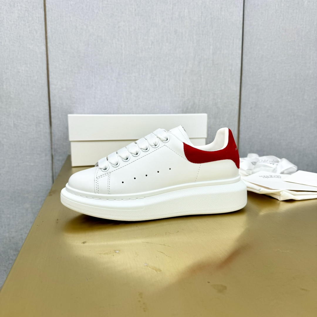 [McQueen Women