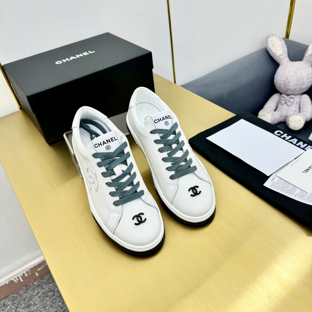 Chanel香奈儿 2024年春夏版 クラシックデザインスポーツシューズ