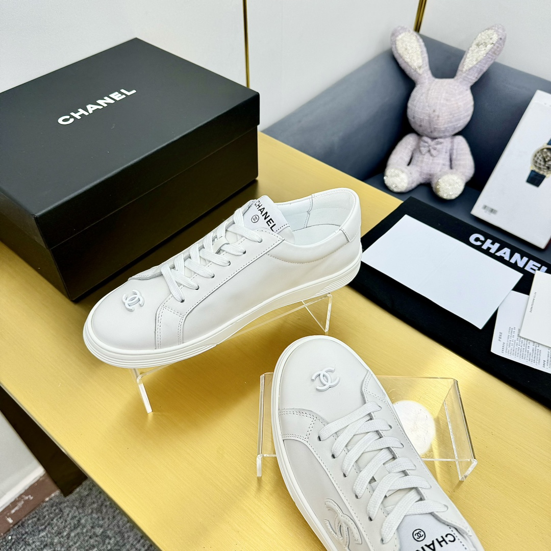 Chanel香奈儿 2024春夏饼干鞋 スポーツとファッションの融合