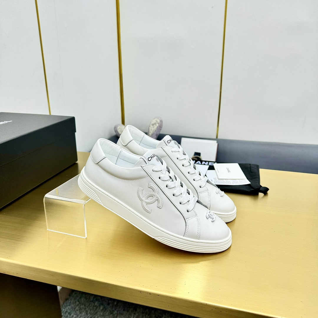 Chanel香奈儿 2024春夏饼干鞋 スポーツとファッションの融合