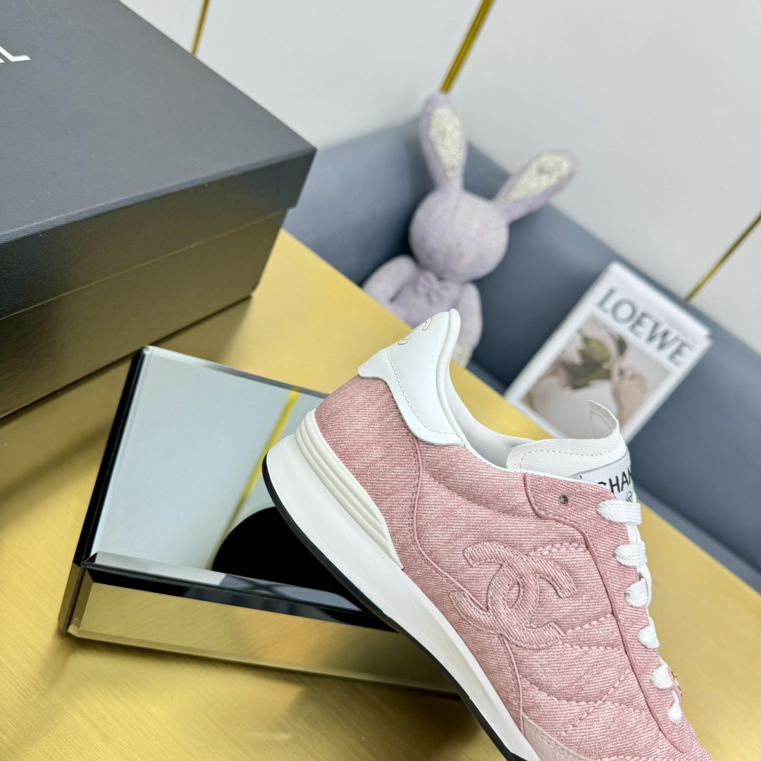 versión superior Chanel Chanel - 2024 contador modelos casuales entrenadores este diseño clásico; su