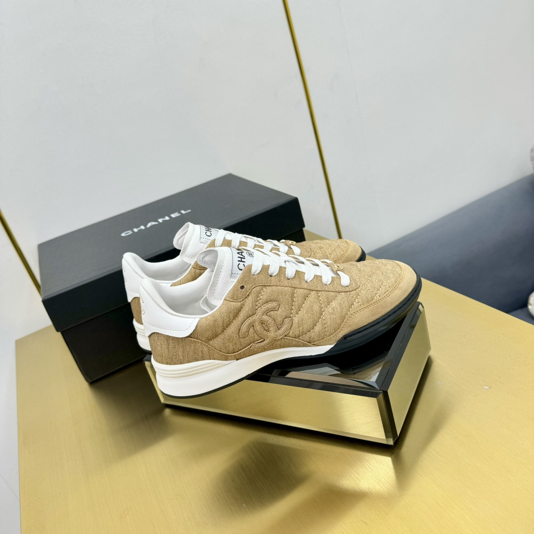 versión superior Chanel Chanel - 2024 contador modelos casuales entrenadores este diseño clásico; su