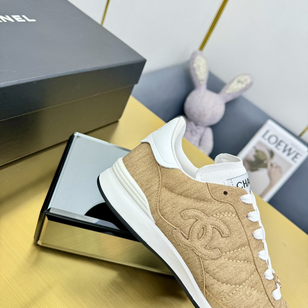 versión superior Chanel Chanel - 2024 contador modelos casuales entrenadores este diseño clásico; su