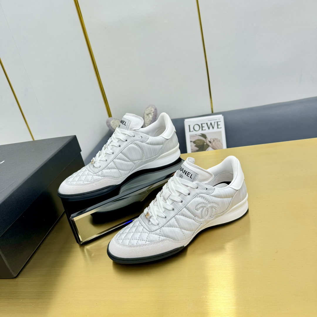 versión superior Chanel Chanel - 2024 contador modelos casuales entrenadores este diseño clásico; su