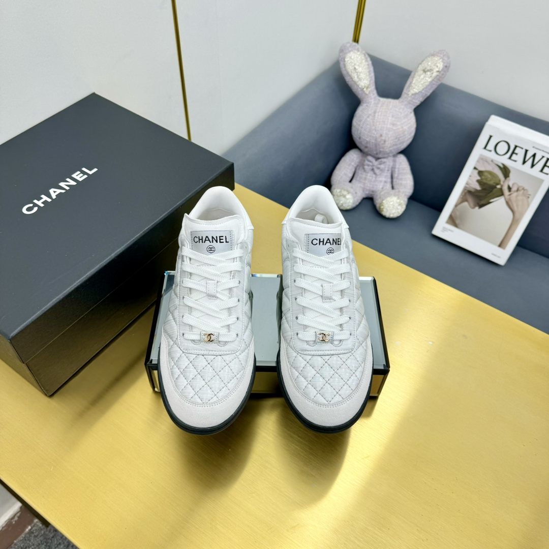 versión superior Chanel Chanel - 2024 contador modelos casuales entrenadores este diseño clásico; su