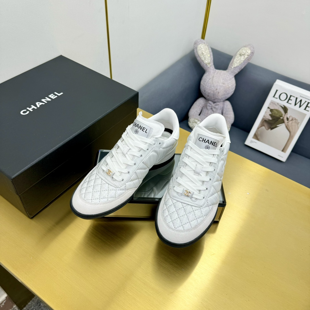 versión superior Chanel Chanel - 2024 contador modelos casuales entrenadores este diseño clásico; su