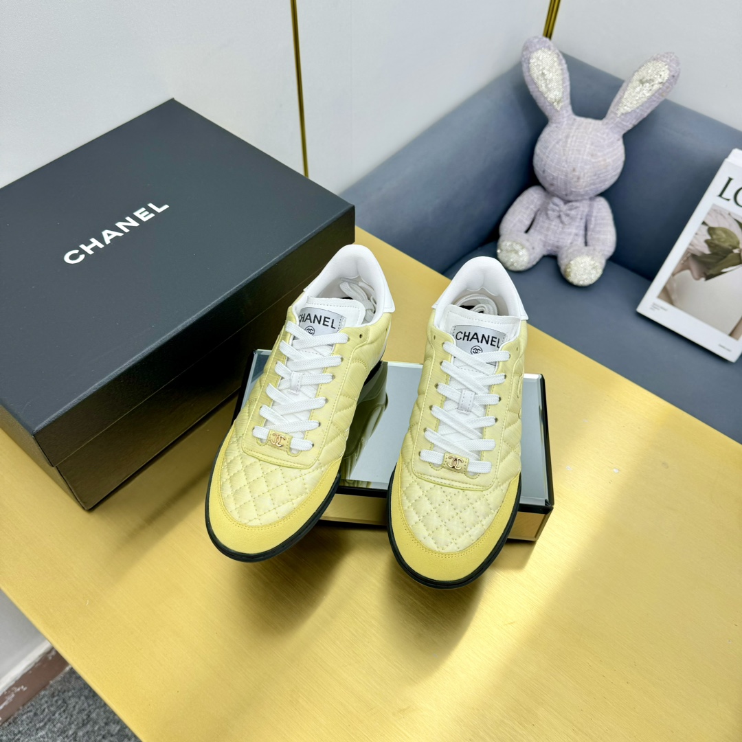versión superior Chanel Chanel - 2024 contador modelos casuales entrenadores este diseño clásico; su
