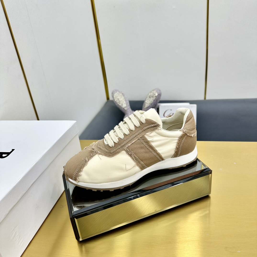 German Shoes: Stylish, Comfortable, Original Fabric, Large Base, Size 35-39, $525 - 图片 2