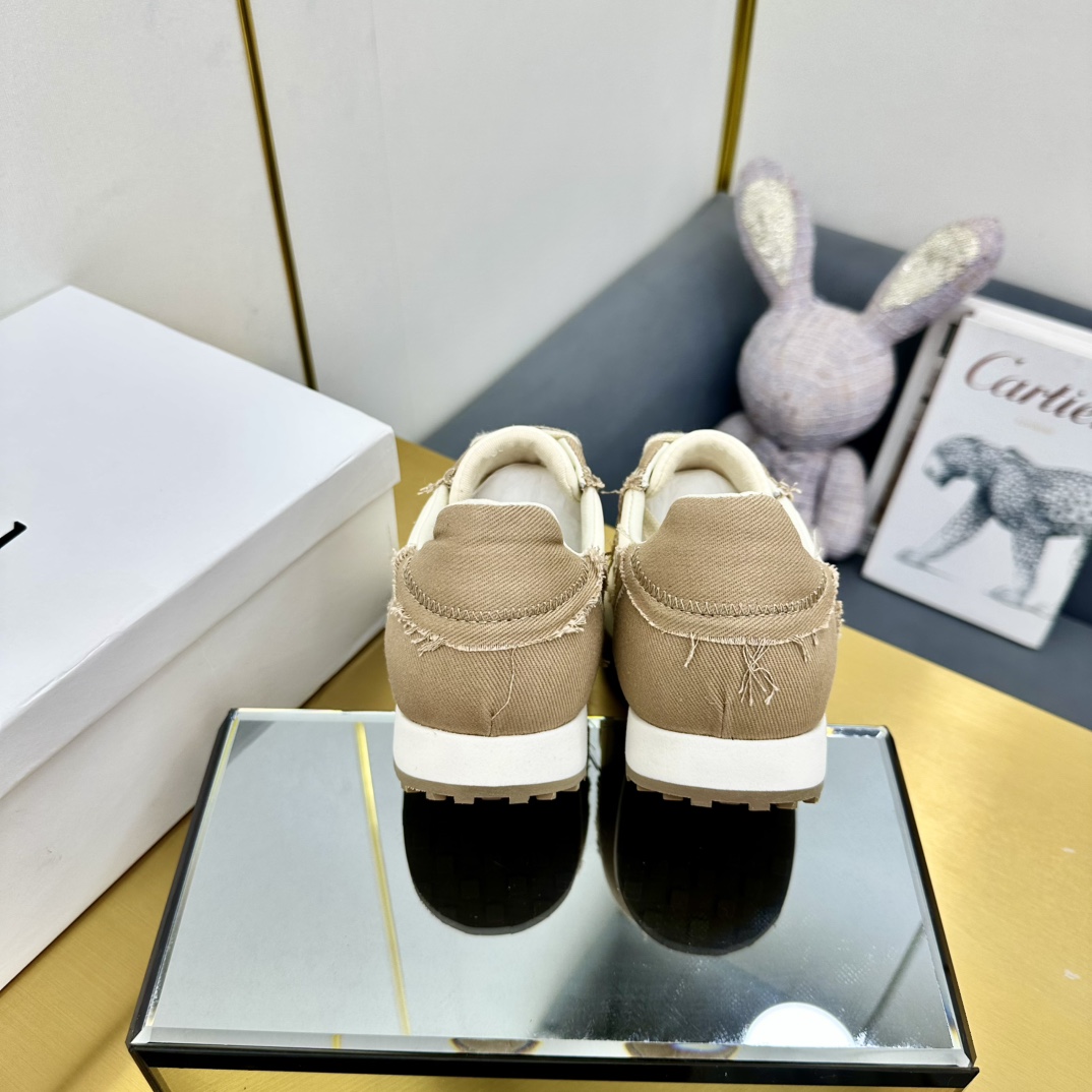 German Shoes: Stylish, Comfortable, Original Fabric, Large Base, Size 35-39, $525 - 图片 5