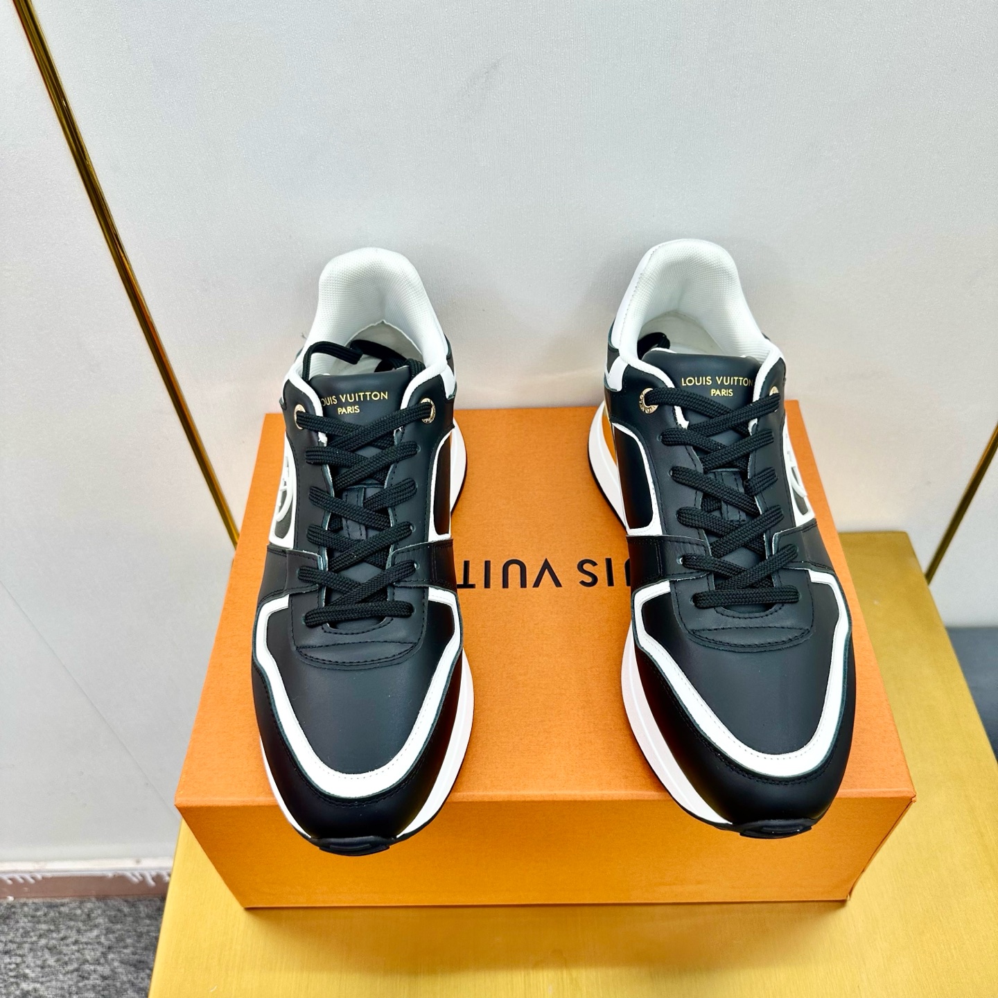 Louis Vuitton Neo Run Away Black Leather Sneakers - Couple Style 2024 8 i1736322117785 647 0 6