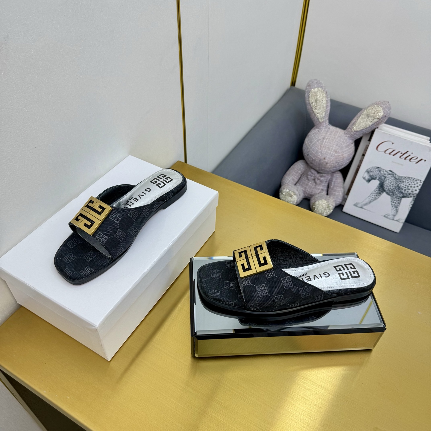 Givenchy/Zithian Toe Slippers, 408 years old, new delivery in 2025 with metal gadgets, sizes 35-40. Original packaging. - 图片 9