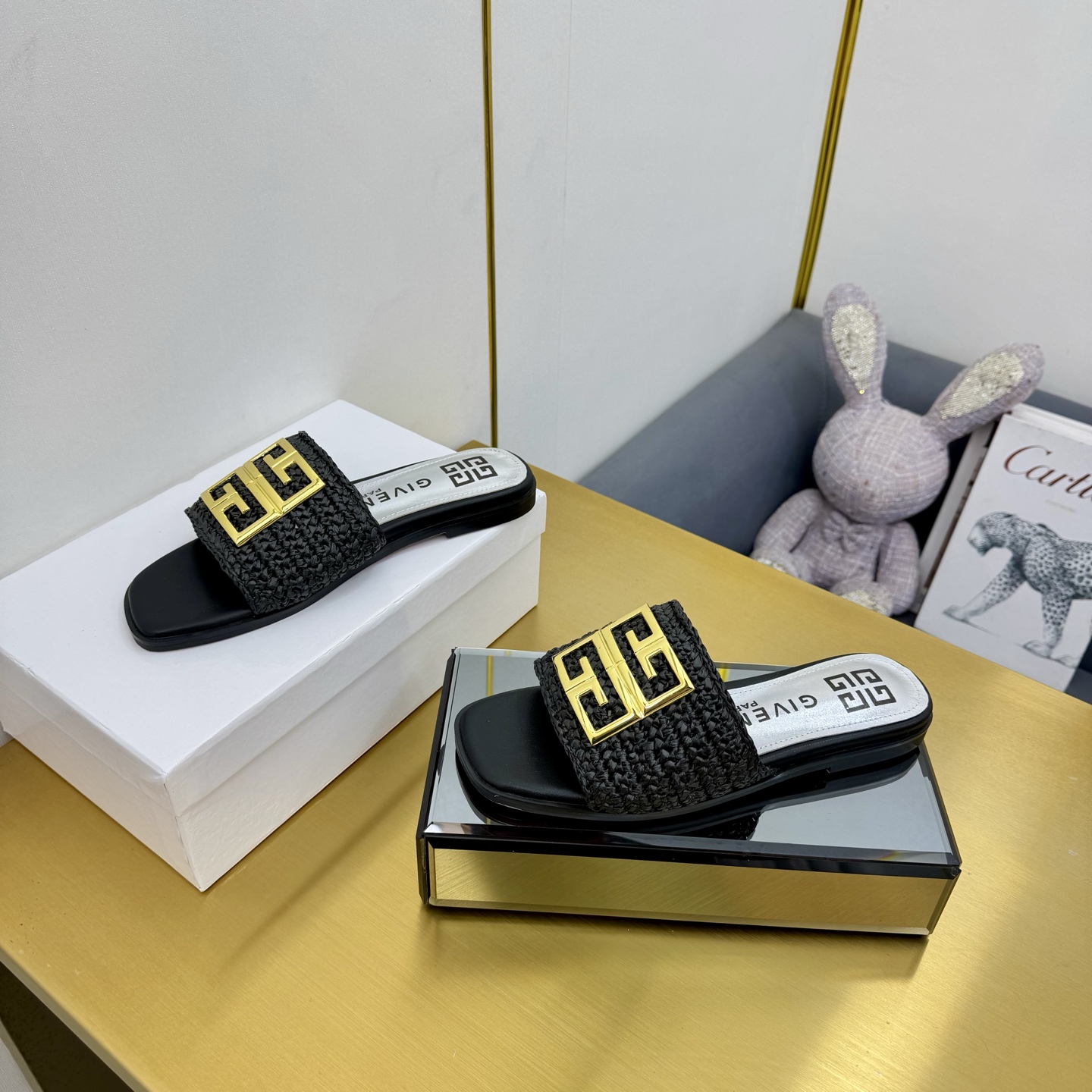 “New Givenchy/Zithian Toe Slippers 2025 Collection: 480-Year-Old Original Packaging, Metal Gadgets, Size 35-40” - 图片 8