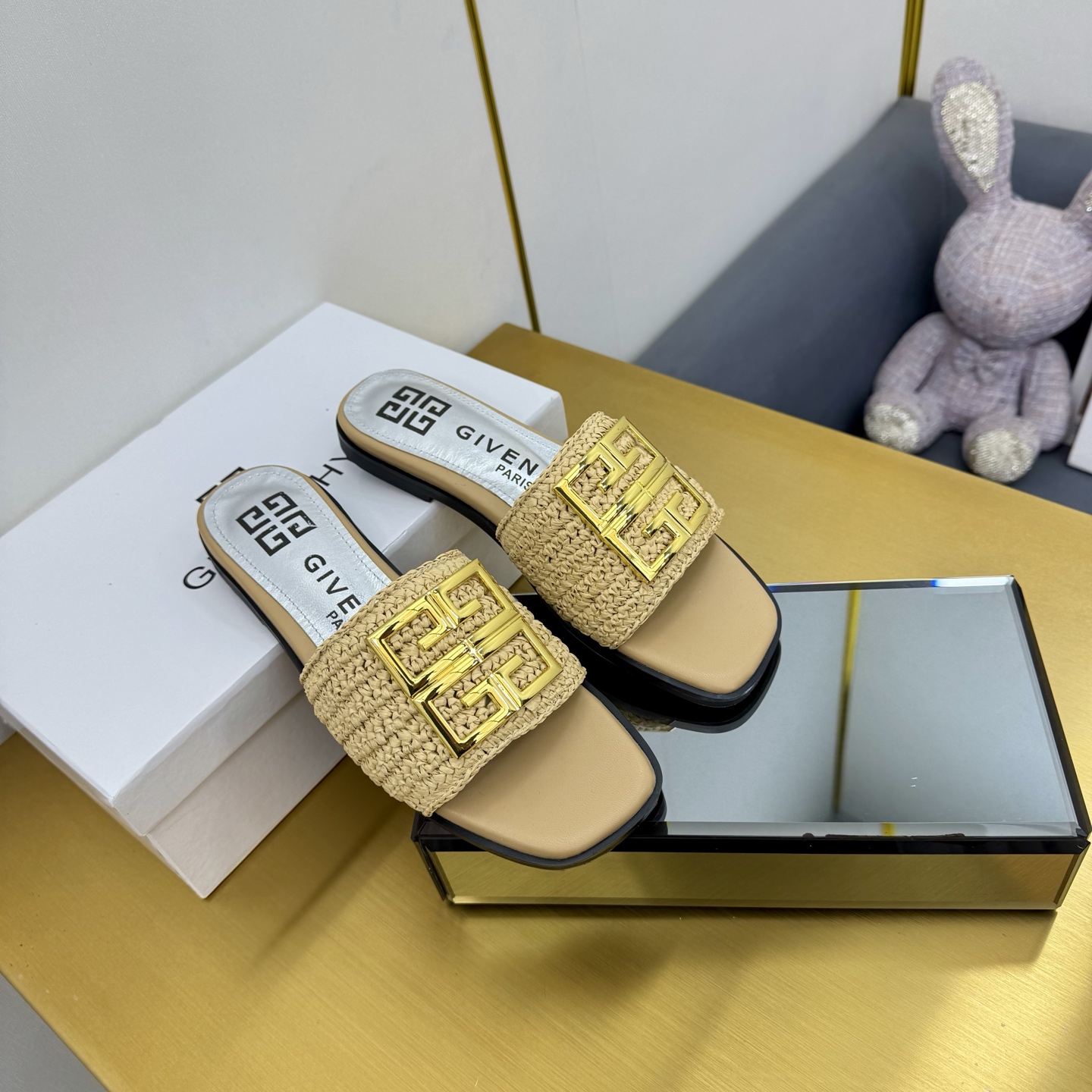 “New Givenchy/Zithian Toe Slippers 2025: Branded Metal Gadgets, Atmosphere Top, Original Packaging” - 图片 7