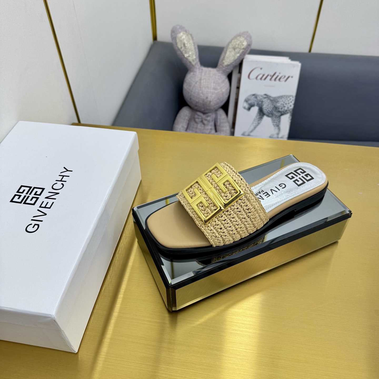 “New Givenchy/Zithian Toe Slippers 2025: Branded Metal Gadgets, Atmosphere Top, Original Packaging” - 图片 1