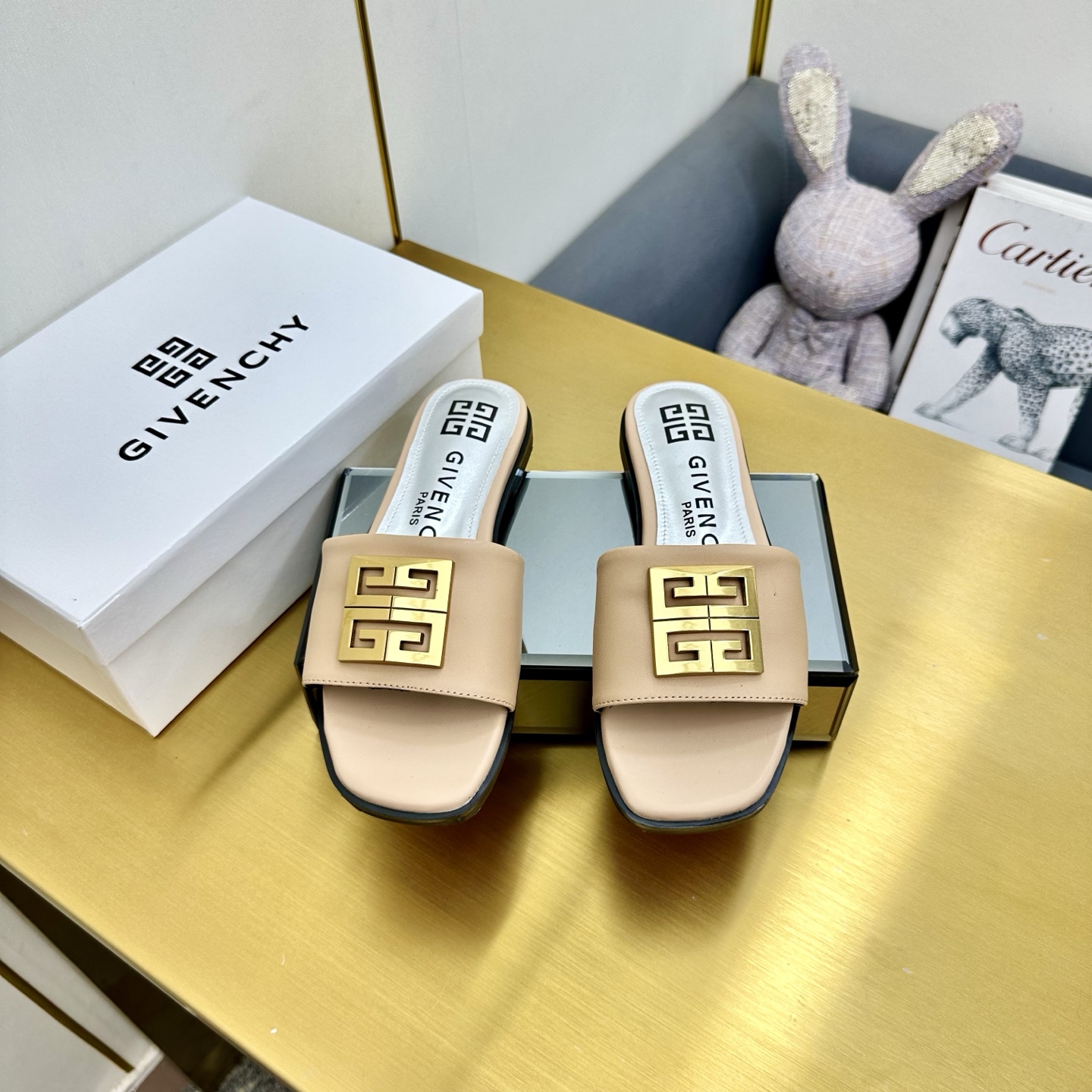 Givenchy/Zithian Toe Slippers, 2025 collection, feature branded metal gadgets, sizes 35-40, original packaging included. - 图片 3