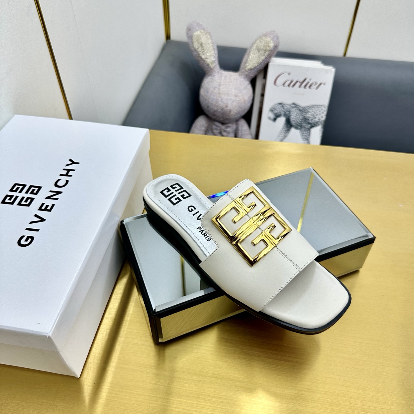 “Givenchy/Zithian Toe Slippers 2025: Metal Gadgets, Senses, and Original Packaging in Sizes 35-40” - 图片 2