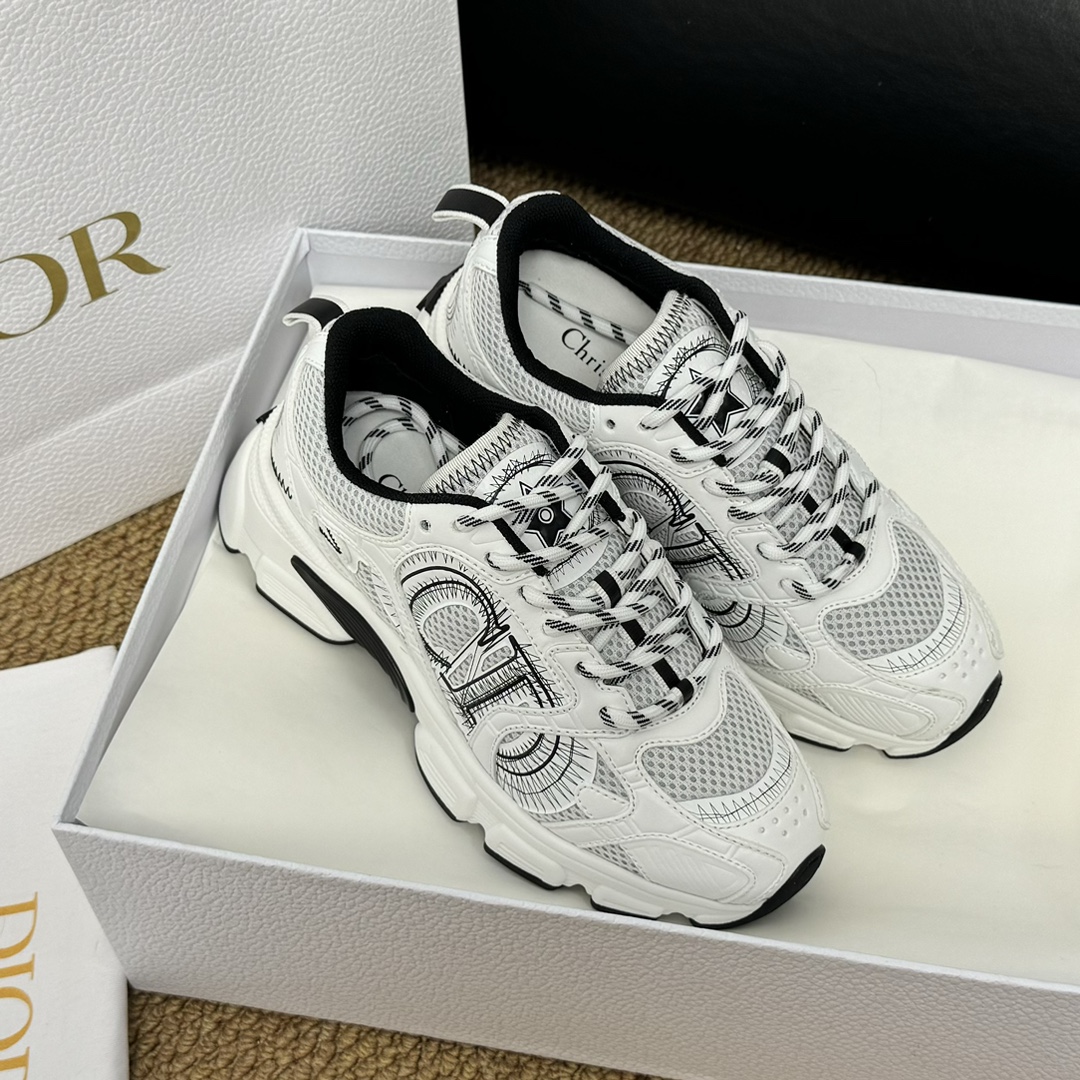 NO:670114,size 35-40 (41 custom-made, non-returnable and non-exchangeable) top version of Dior Chrono sneakers, new 24s star model, mixed and matched with various materials, super easy to wear, perfect for the feet, casual shoes/sports shoes, dior, sneakers19860909size 35-40(41订做不退不换) 顶版Dior Chrono 运动鞋新品 24s 明星款 混合搭配各种材质 超好搭好穿 ,上脚绝绝子,休闲鞋/运动鞋,dior,sneakers,Women's Shoes